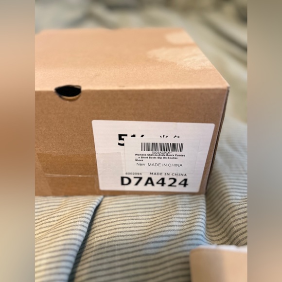 Unbranded Women’s Chelsea Ankle Boots - Picture 3 of 7